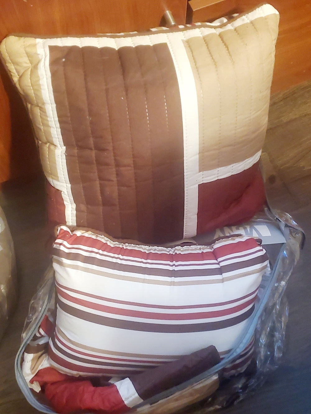 VCNY Pillow SET